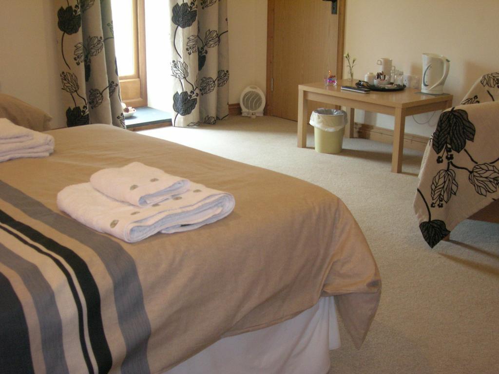 Polhilsa Farm Bed and Breakfast Callington Buitenkant foto